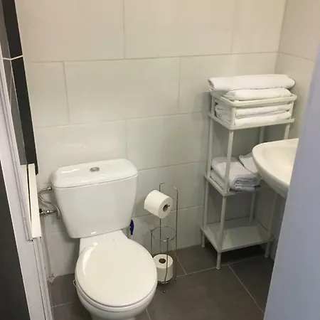 Check-inn - Adults Only Apartman *